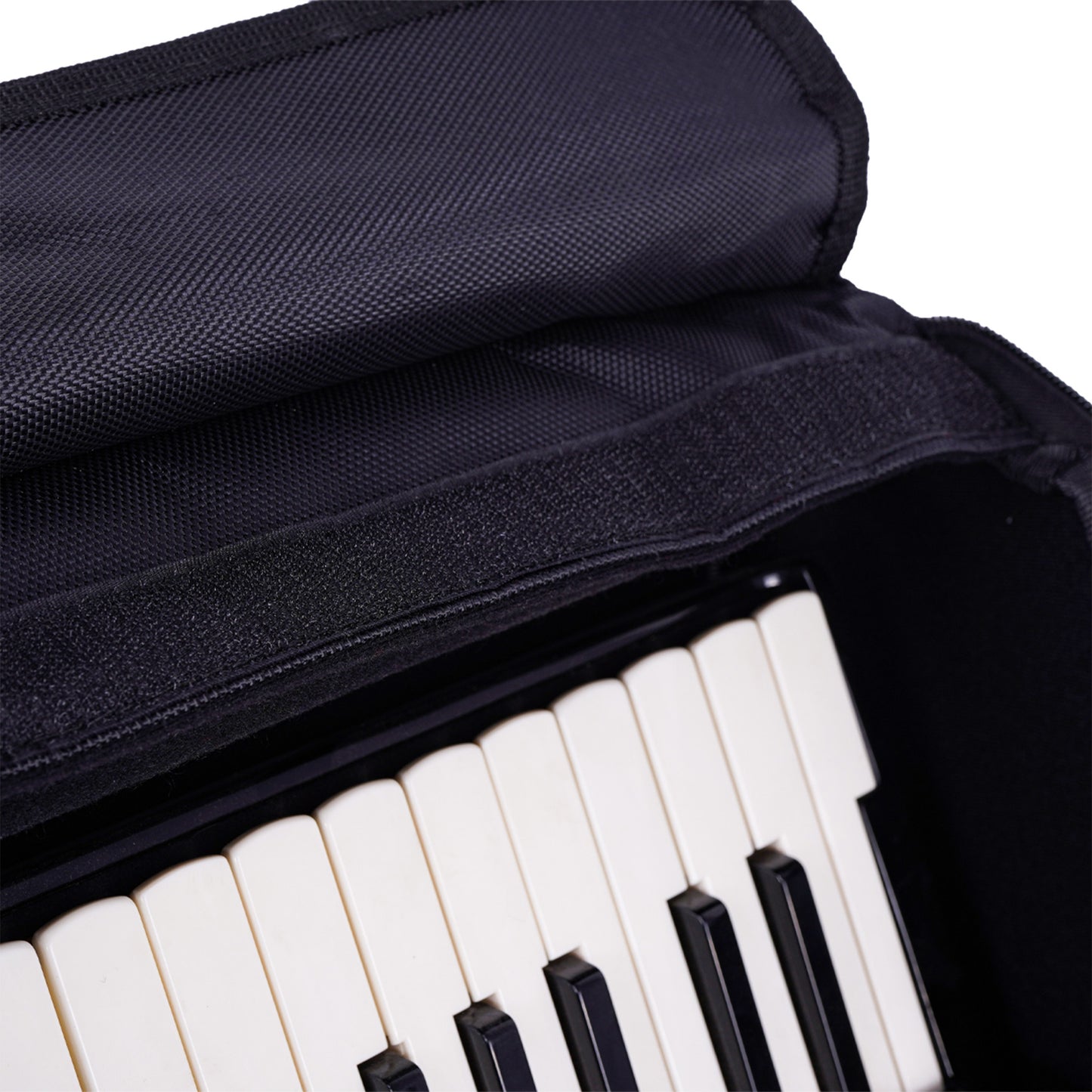 Wagon 04 Series 48 Key Accordion Bag